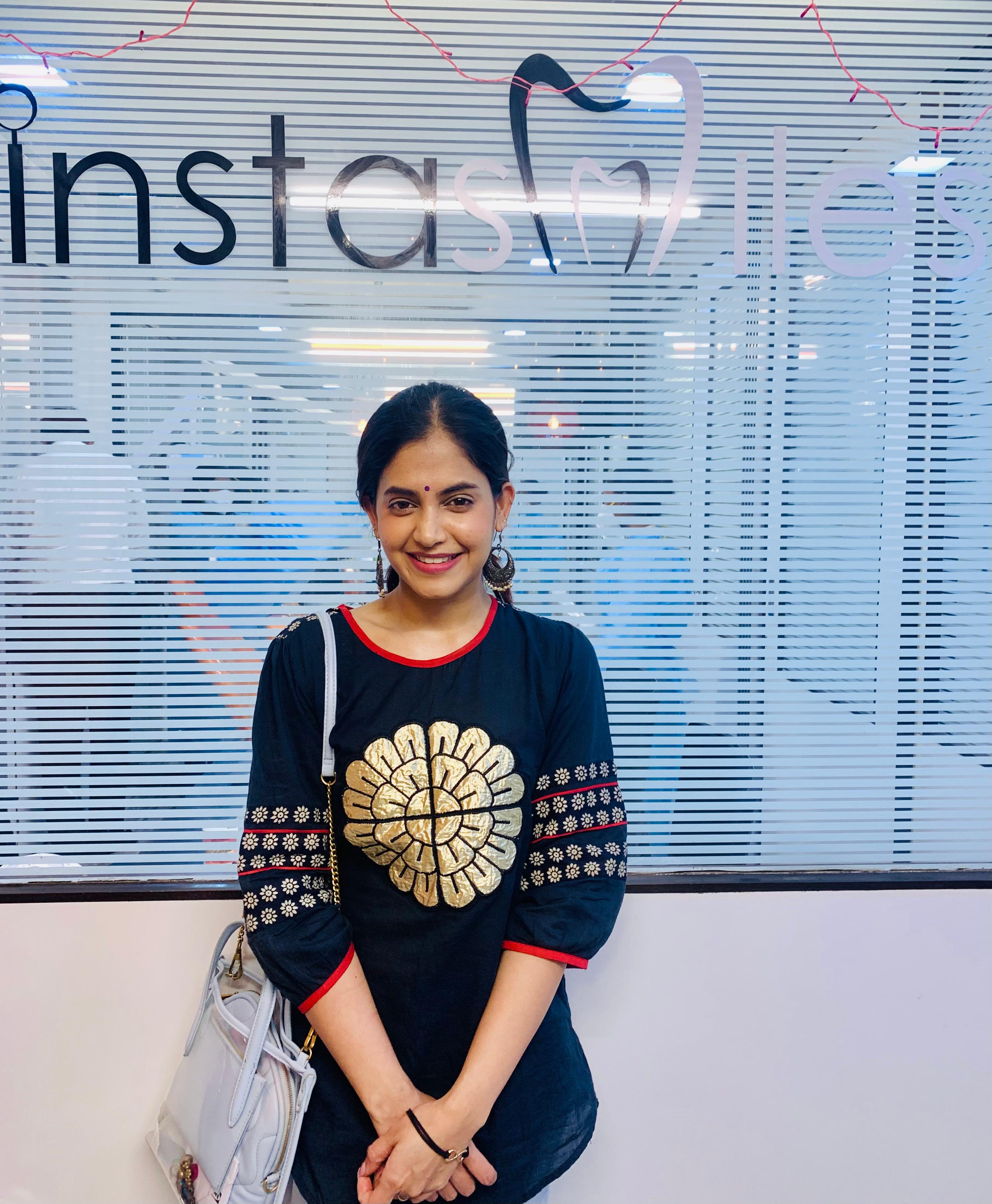 Dr. Disha Sanghvi with a celebrity patient